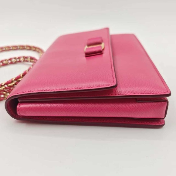 Salvatore Ferragamo Fuchsia Crossbody Bag with Gold Accents - Picture 4 of 12